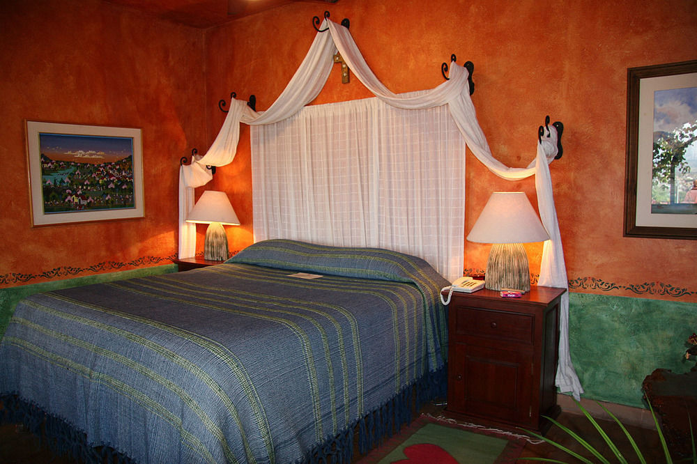 Casa Puesta Del Sol Hotel Сан Мигел де Аленде Екстериор снимка
