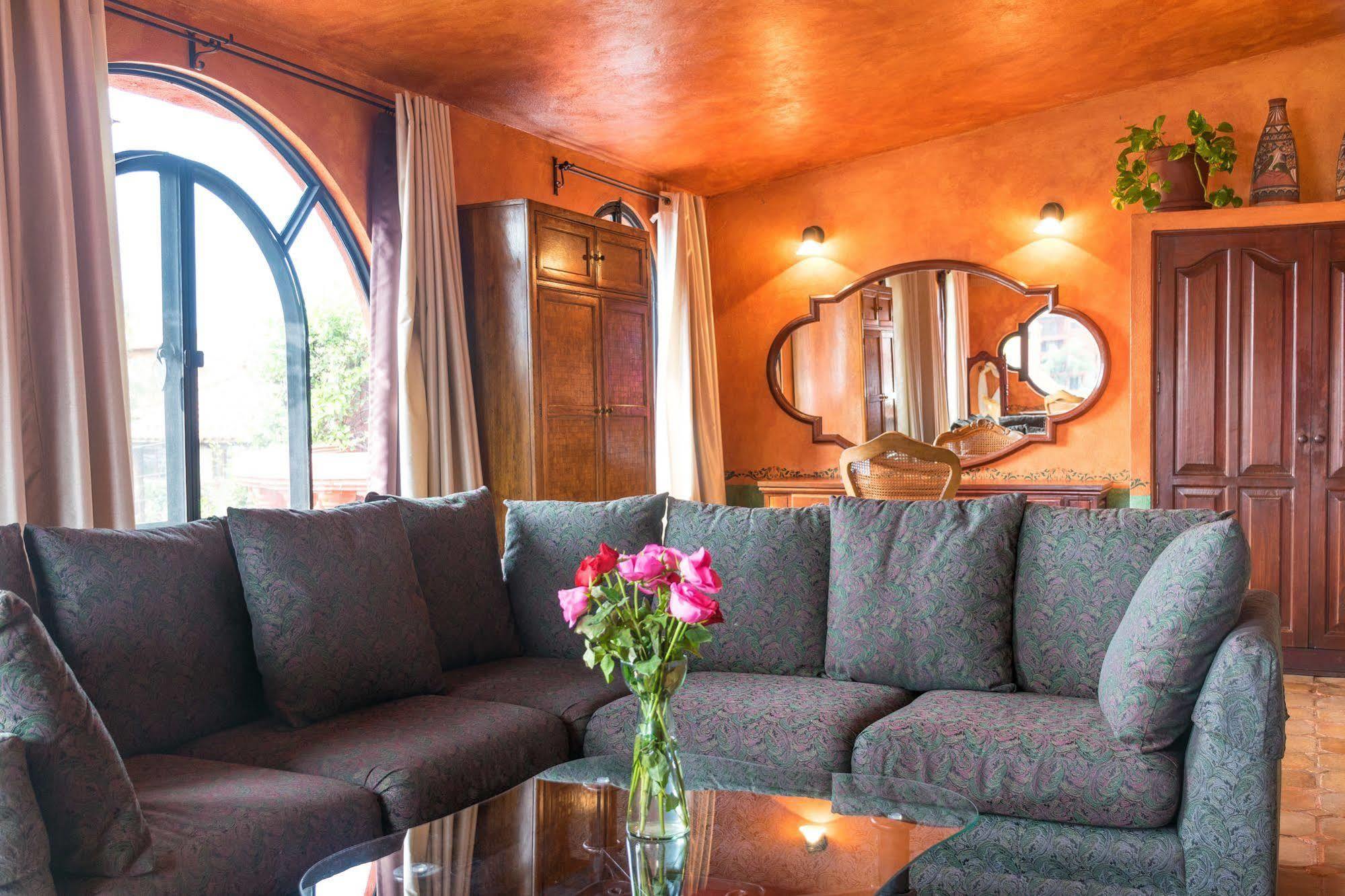 Casa Puesta Del Sol Hotel Сан Мигел де Аленде Екстериор снимка