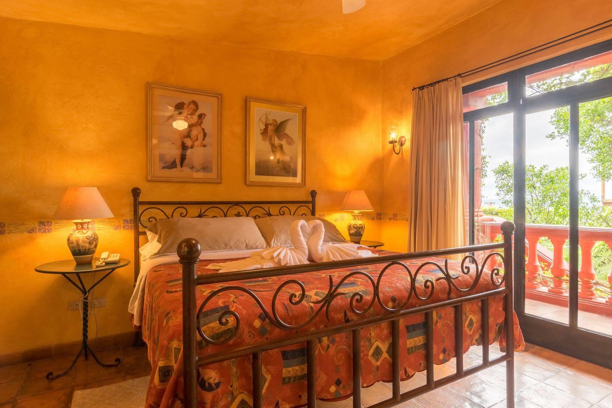 Casa Puesta Del Sol Hotel Сан Мигел де Аленде Екстериор снимка